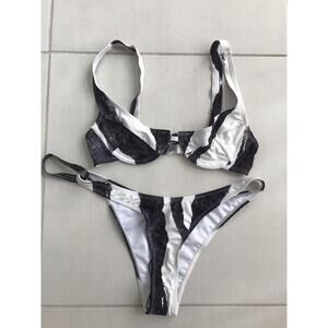 Boohoo Swim Striped Underwire High Waist Bikini Set Sz 4/6 Swimsuit